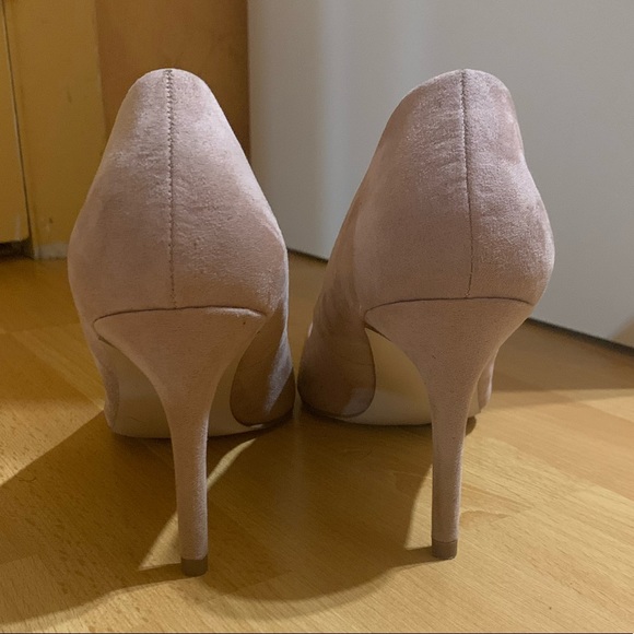 Nude Heels - Picture 4 of 10